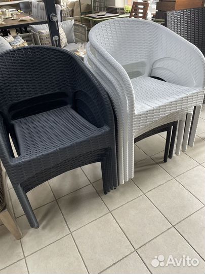 Кресло под ротанг