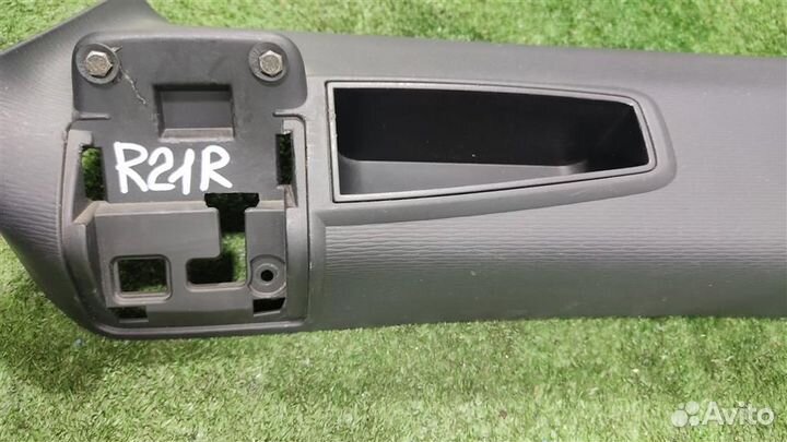 Обшивка багажника правая Citroen C4 Grand Picasso