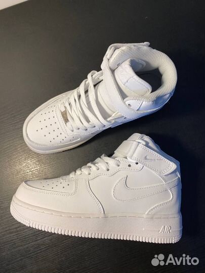 Кросовки Nike Air Force 1 Mid ‘07 Triple White