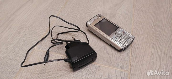Телефон Nokia N70