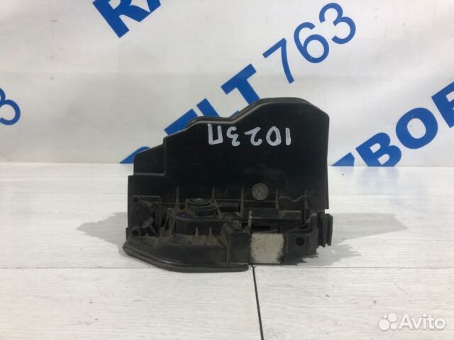 Замок двери задний правый BMW X3 e83 2.5 ат