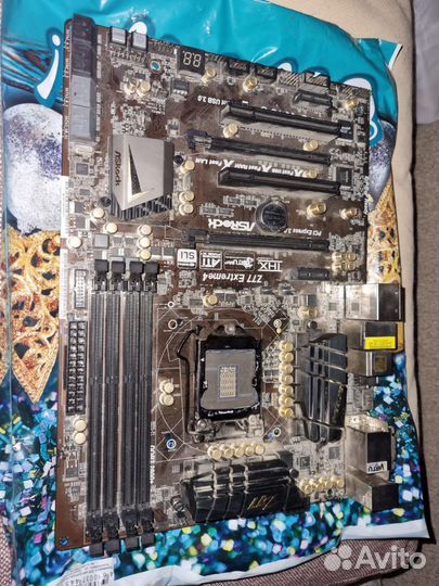 Материнская плата