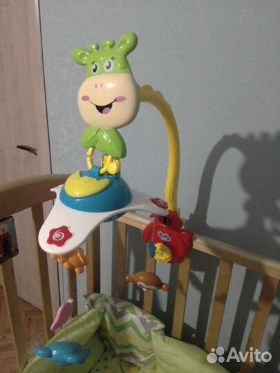 Мобиль на кроватку с проектором