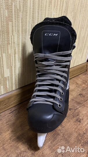 Хоккейные коньки CCM
