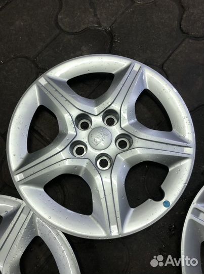 Колпаки колесные r16 на KIA