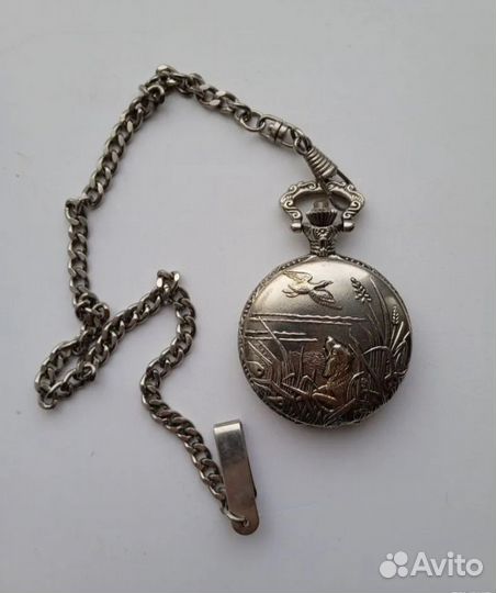 Часы карманные (медальон)