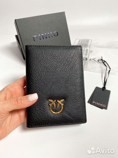 Обложка на паспорт pinko