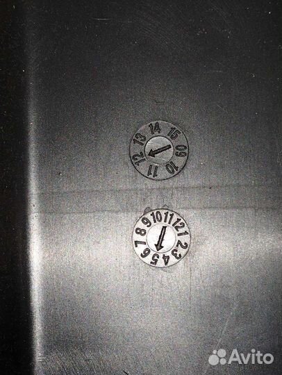 Обшивка двери багажника Рено duster