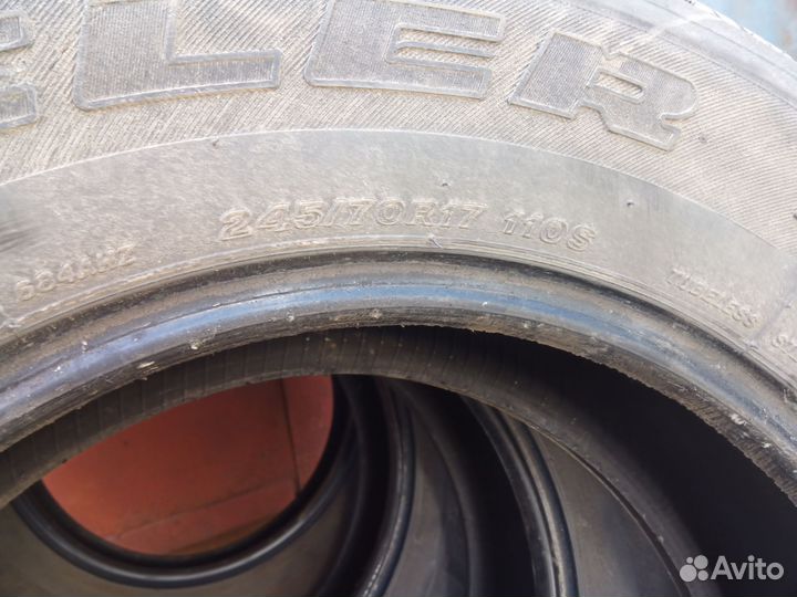 Bridgestone Dueler H/T 245/70 R17