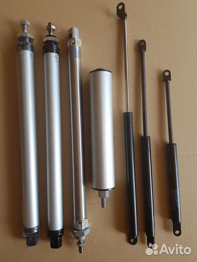 Амортизатор багажника (газовая стойка)