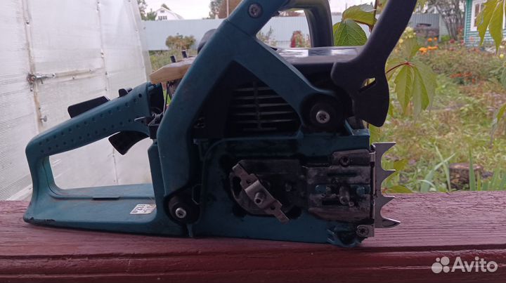 Бензо пила makita DCS401