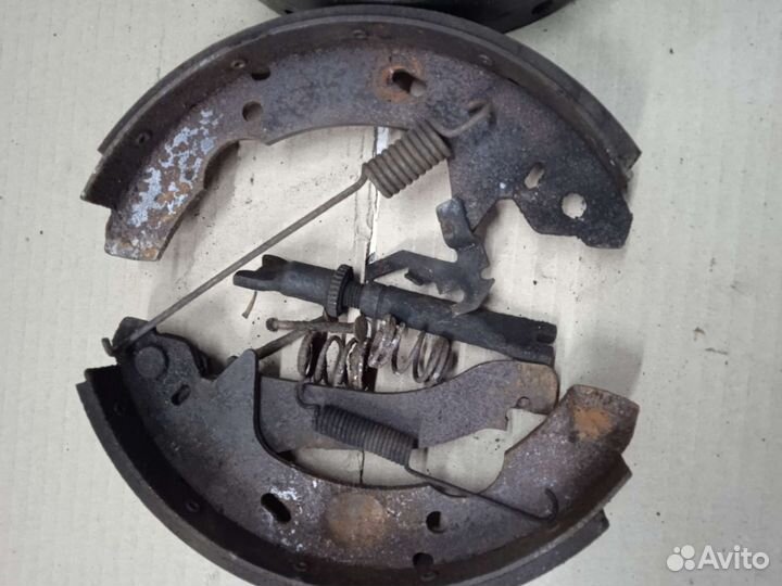 Механизм стояночного тормоза Ford Taurus 1 Форд