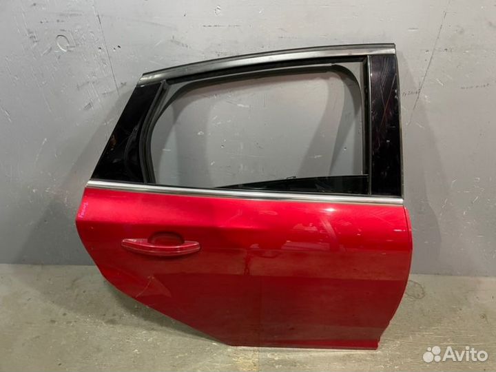Дверь задняя правая Ford Focus 3 CB8
