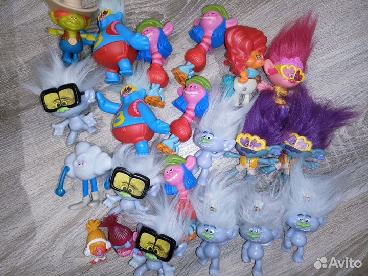 Игрушки из Макдональдс Троли