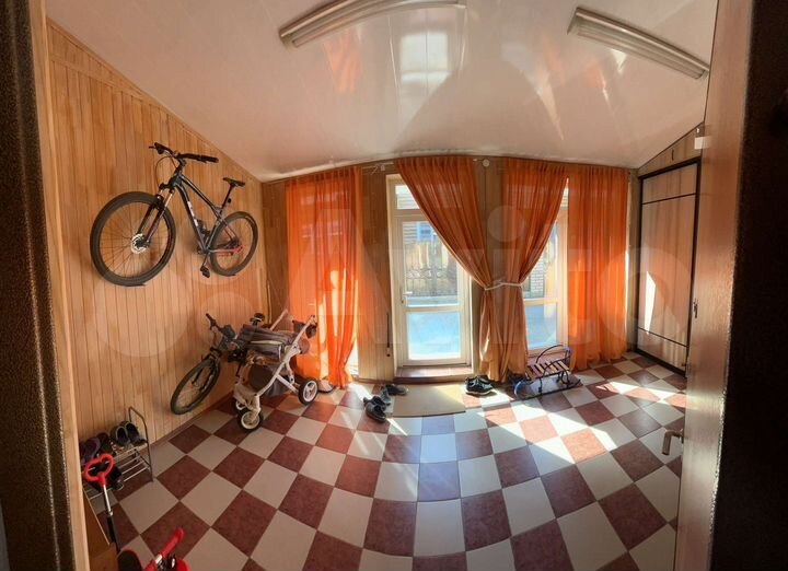 Таунхаус 90 м² на участке 1 сот.