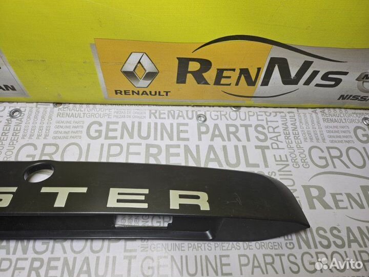 Накладка на крышку багажника Renault Duster 2015