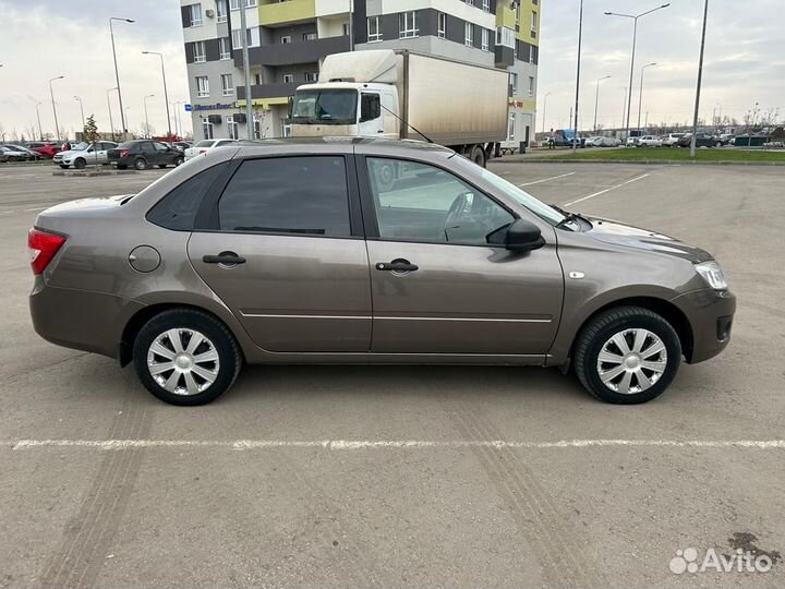 LADA Granta 1.6 МТ, 2018, 43 000 км