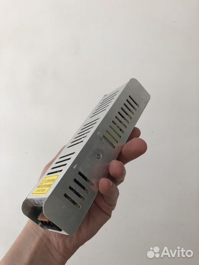 Блок питания 12v для светодиодной ленты