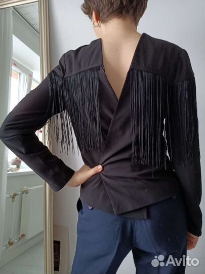 Пиджак с бахромой
