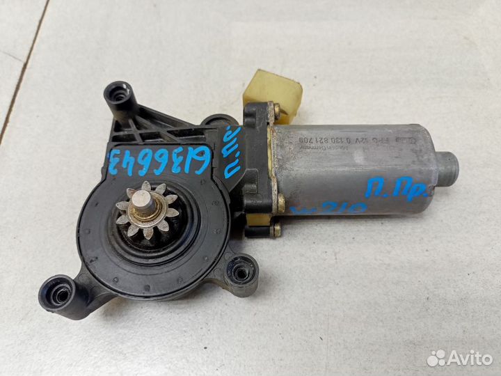 Моторчик переднего правого стеклоподъемника