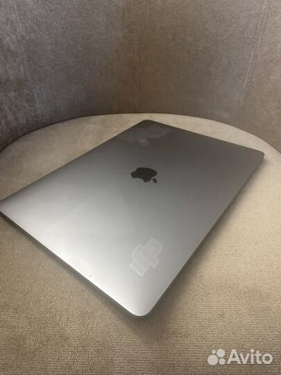 Macbook pro 13 2017 8/128