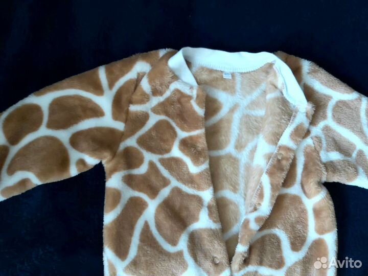 Детский комбинезон и шапка