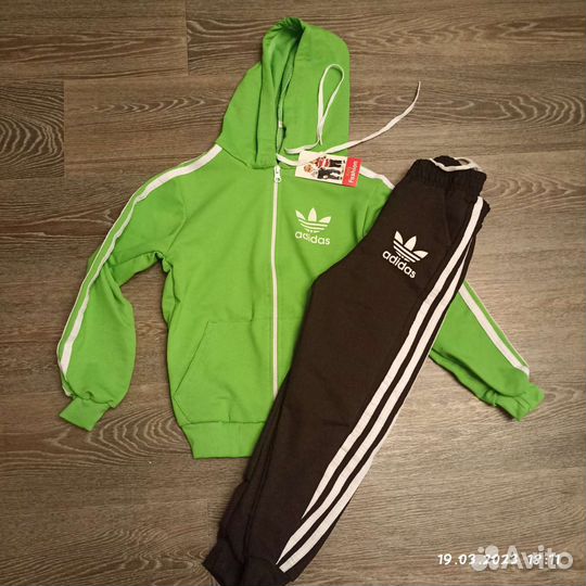 Спортивный костюм