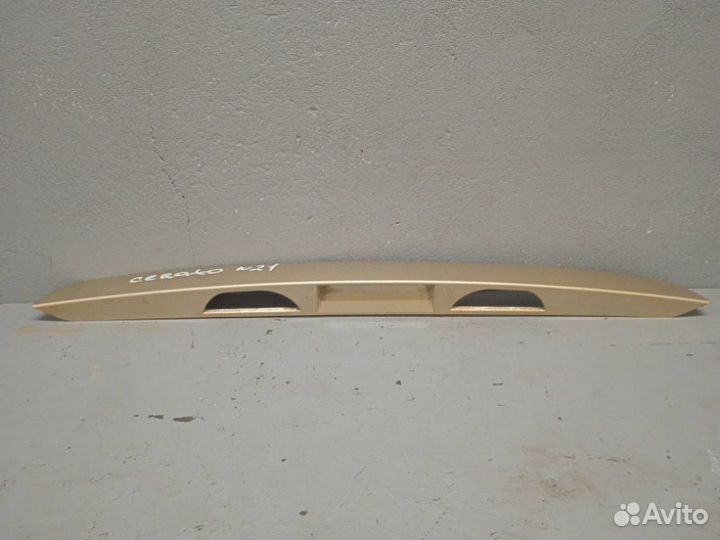 Молдинг крышки багажника Kia Cerato 2010