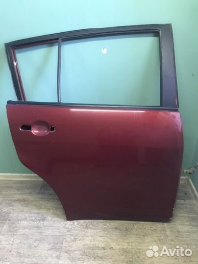 Дверь задняя правая Nissan Tiida C11