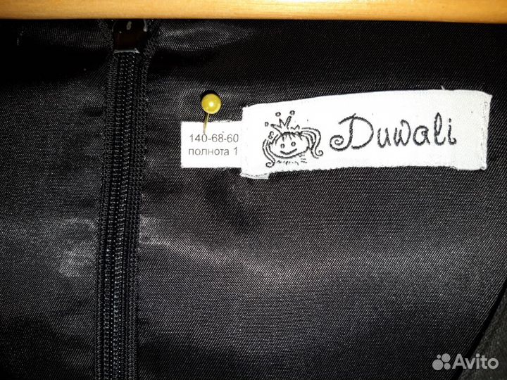 Школьная форма на девочку (рост 140, фаб.