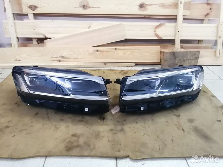 Комплект фар Volkswagen Touareg 3 cr7 LED AFS