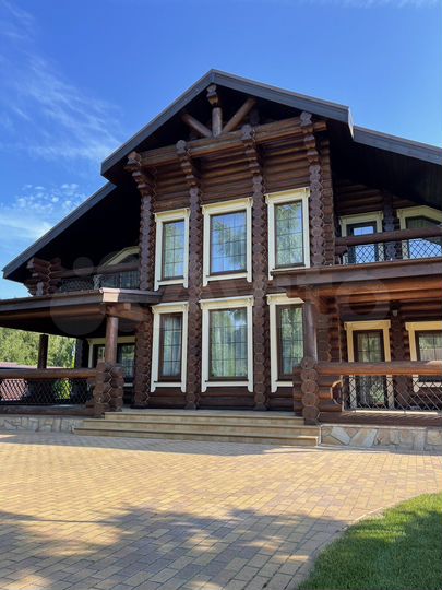 Дом 245 м² на участке 1,05 га