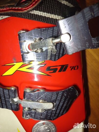 Горнолыжные ботинки atomic