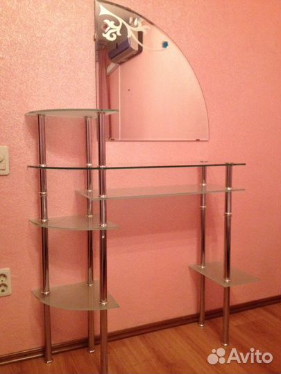 Туалетный столик