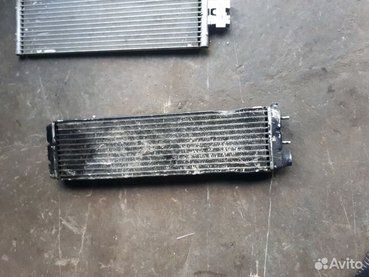 Радиатор охлаждения мерседес 204 6.3 AMG