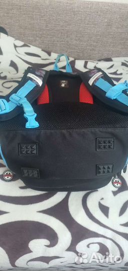 Рюкзак школьный