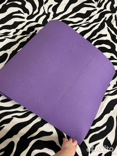 Коврик для йоги и фитнеса