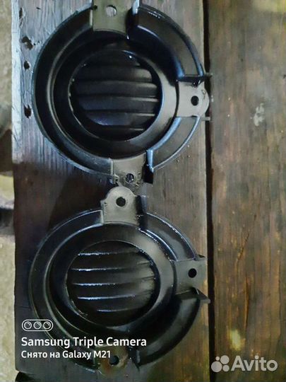 Продам заглушки туманок тойота фидер 141