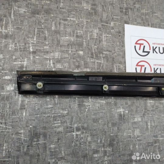 Молдинг двери Lexus Ls 460, Ls 600H перед R 12-17