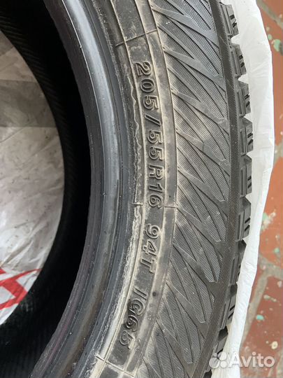 Yokohama Ice Guard IG65 205/50 R16 94