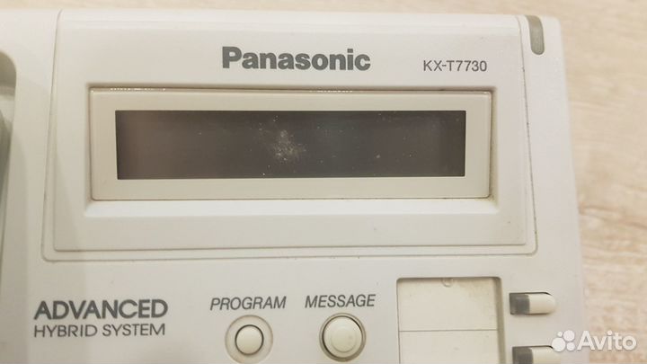 Системный телефон Panasonic KX-T7730ru