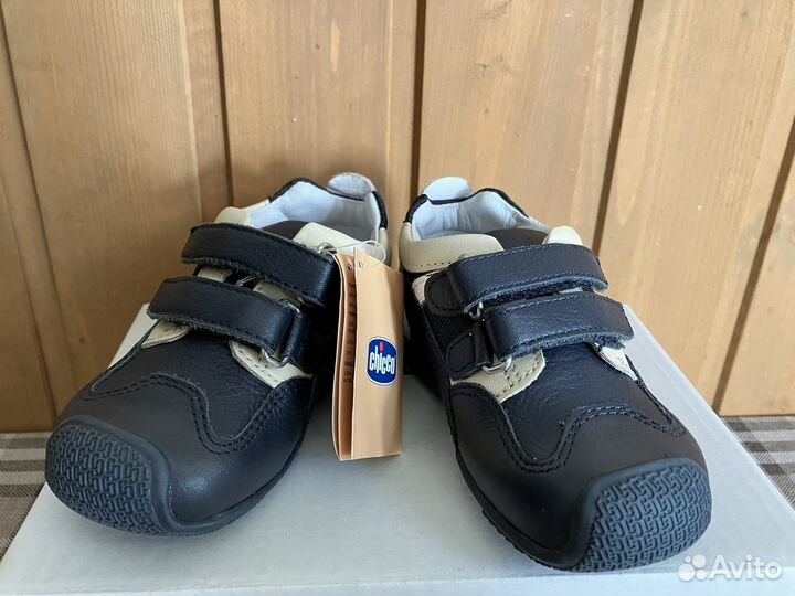 Детские ботинки