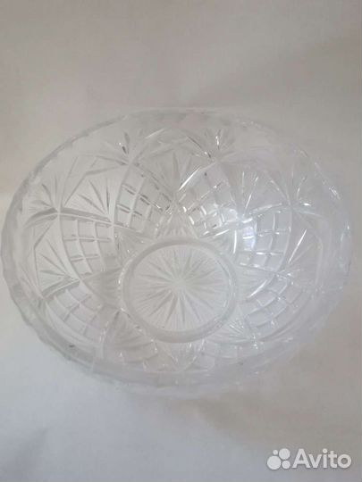 Хрусталь, стекло (рюмки, фужеры, вазы, кувшин)