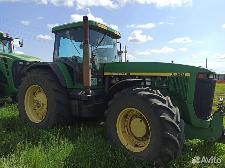 Трактор John Deere 8400, 2000