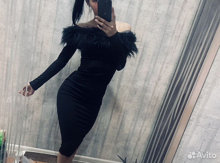 Вечернее платье