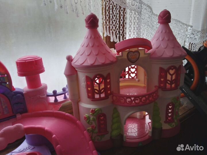 Игрушка Замок