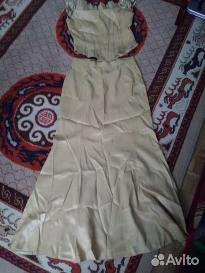 Платье вечернее