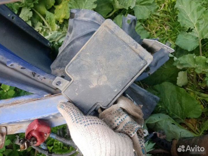 Блок предохранителей Honda Cr-V 2001