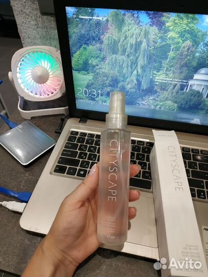 Увлажняющее масло-спрей для тела Mary Kay