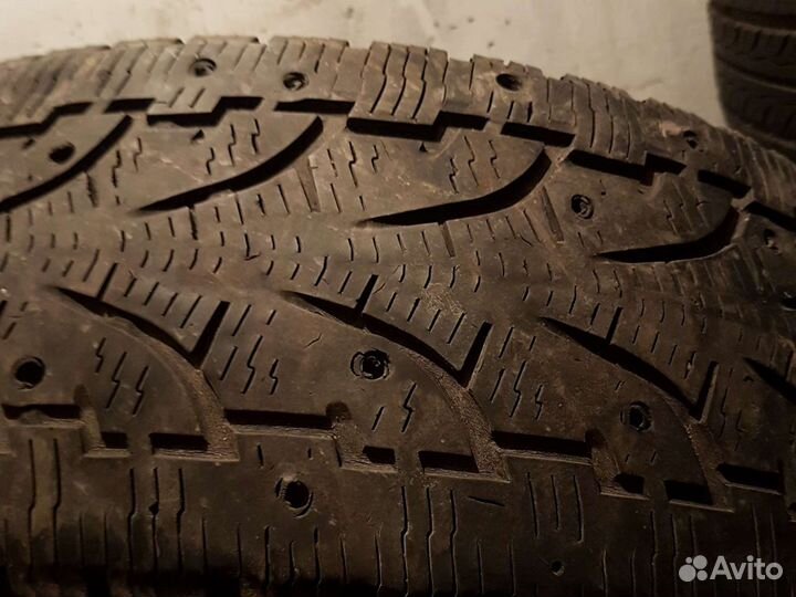 Pirelli Winter Carving Edge SUV 225/70 R15